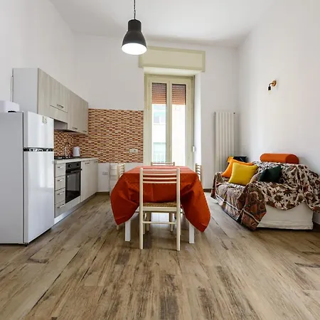 Appartamento Via Morghen 63 - Primo Piano Napoli